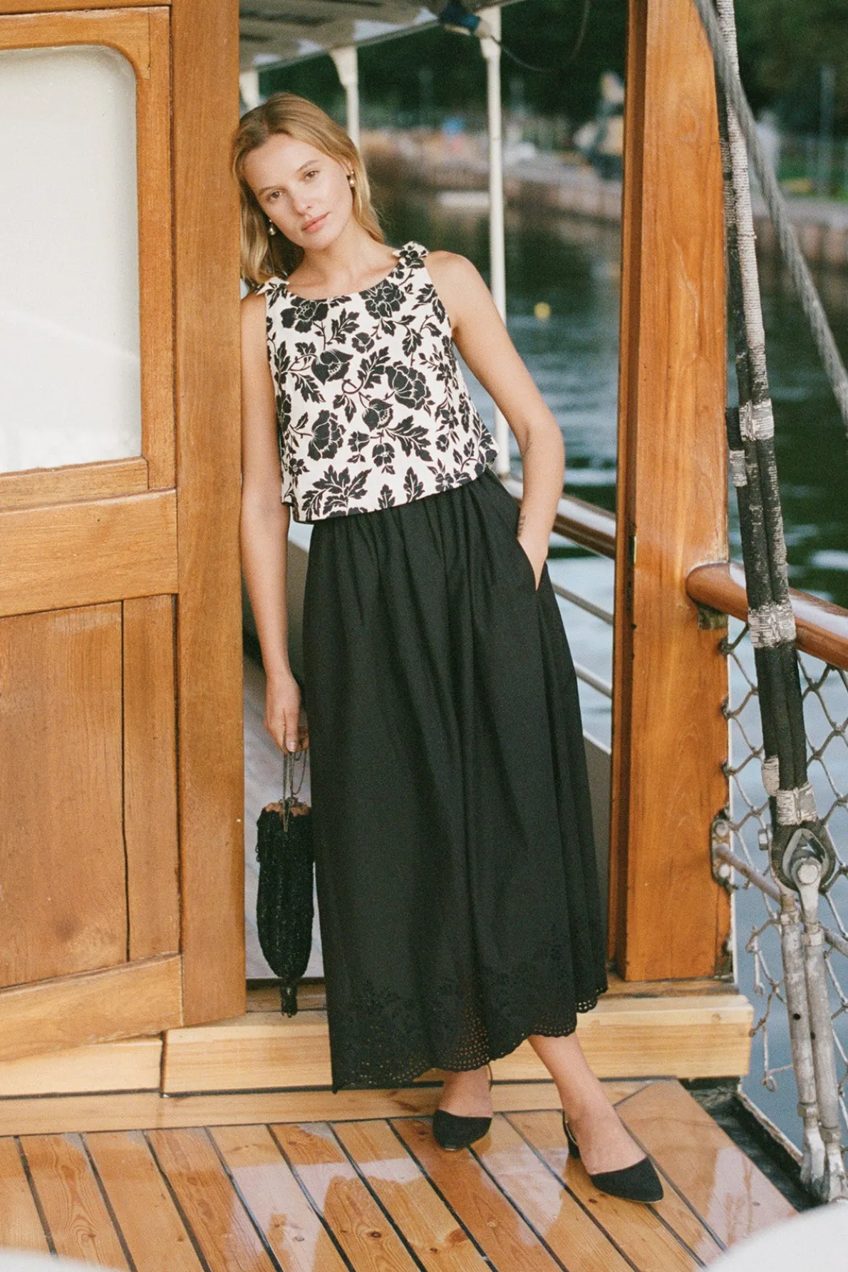 BERYL SKIRT - BLACK